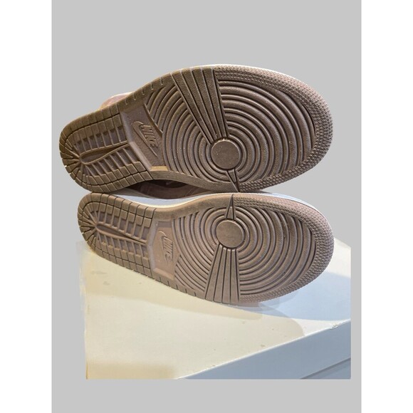 Nike Lavender High-Top Sneakers in Box - Picture 10 of 10